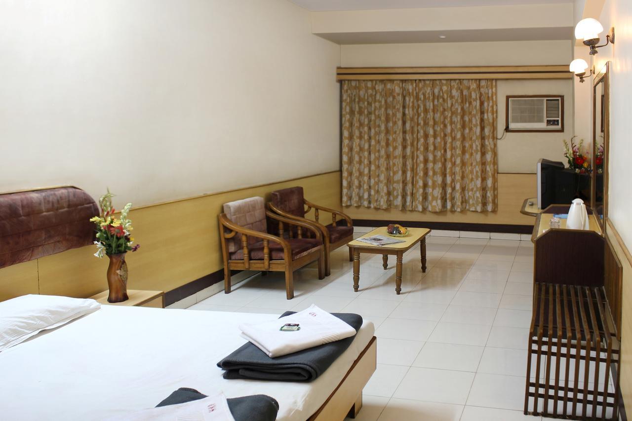 Hotel Kohinoor Plaza Aurangábád Szoba fotó